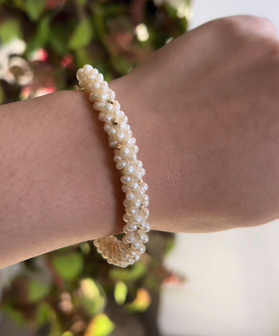 Bracelet Nyris en Or 18k 18k Avec des Petites Pierres de Johar Naturelles