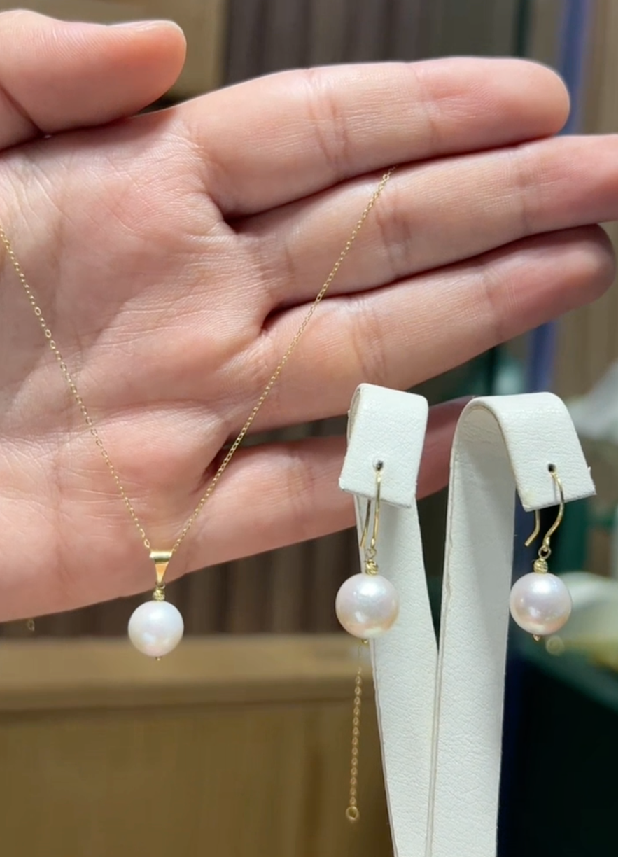 Ensemble en Or 18k Avec Johar Naturelles ( Collier et Boucles D'oreilles )