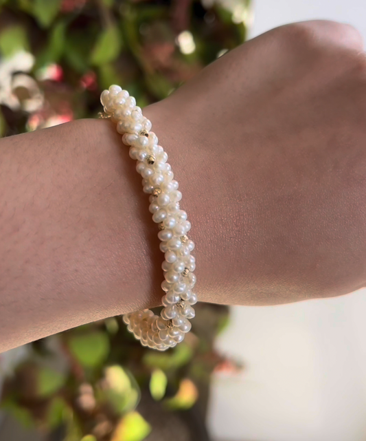 Bracelet Nyris en Or 18k 18k Avec des Petites Pierres de Johar Naturelles
