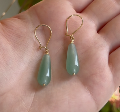 Boucles D'oreilles LARA en Or 18k  avec Pierre Émeraude Naturelle