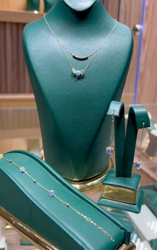 Ensemble en Or 18k ( Collier , boucles d'oreilles et  Gourmette ) Pierres Naturelles de Cristal