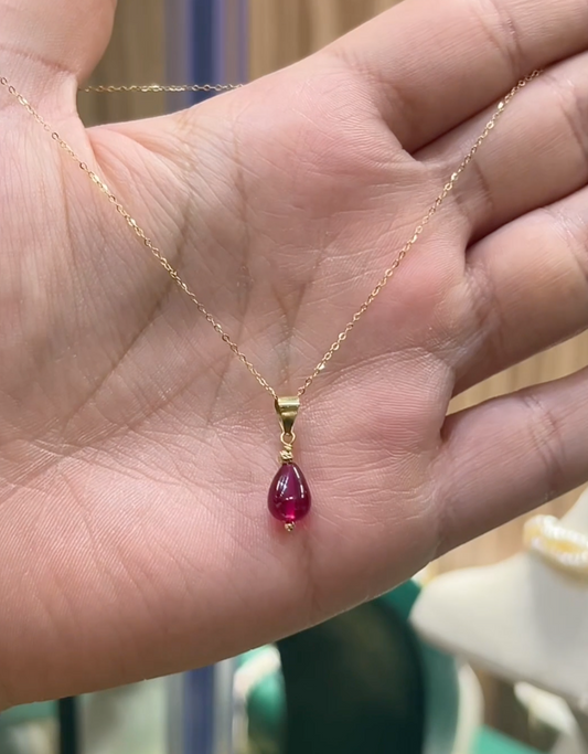Collier RUBY  en Or 18k