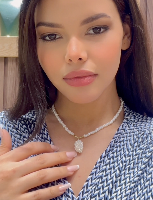 Collier NYRIS  en Or 18k Avec Pierres Johar Naturelles