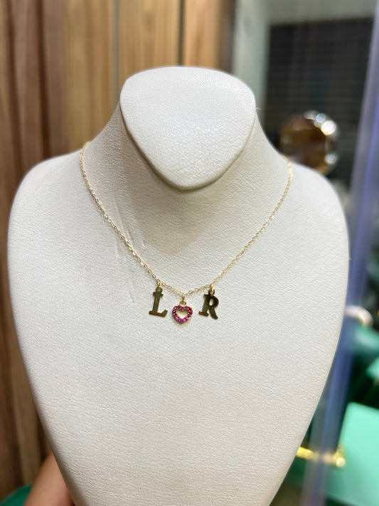Collier en or 18k avec coeur en zircone ghoze et 2 lettres en or a votre choix