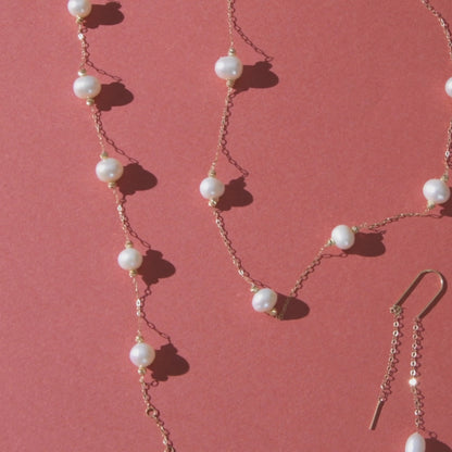 Ensemble En Or 18k avec Pierres Joher naturelles - Collier , Gourmette et boucles .