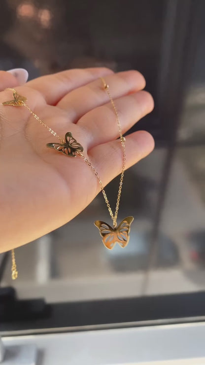 Collier en Or 18k  " Les Papillons D'or "